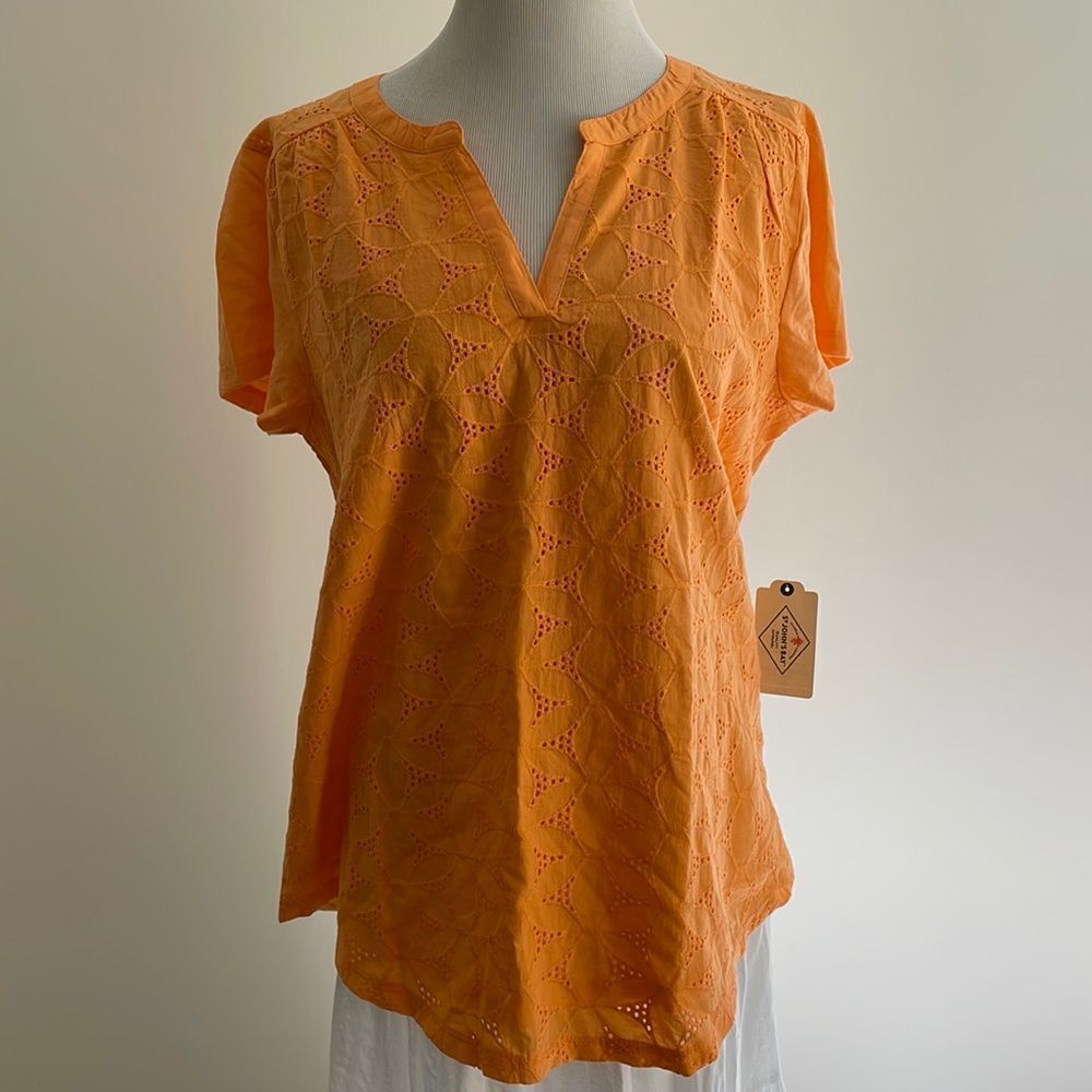 NWT Cantelope orange eyelet top V-neck by St. John’s Bay women’s large